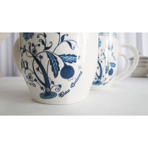 Blue Onions, Fine Bone China, Vintage Coffee Cups (set of 4) - Picture 4 of 5